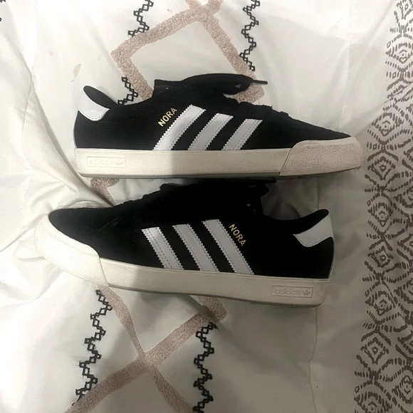 Adidas Nora Skate Shoe | size 7 1/2 - Picture 4 of 7